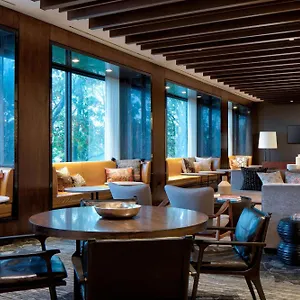 https://new-york-laguardia-airport-marriott.us-newyorkcity.com