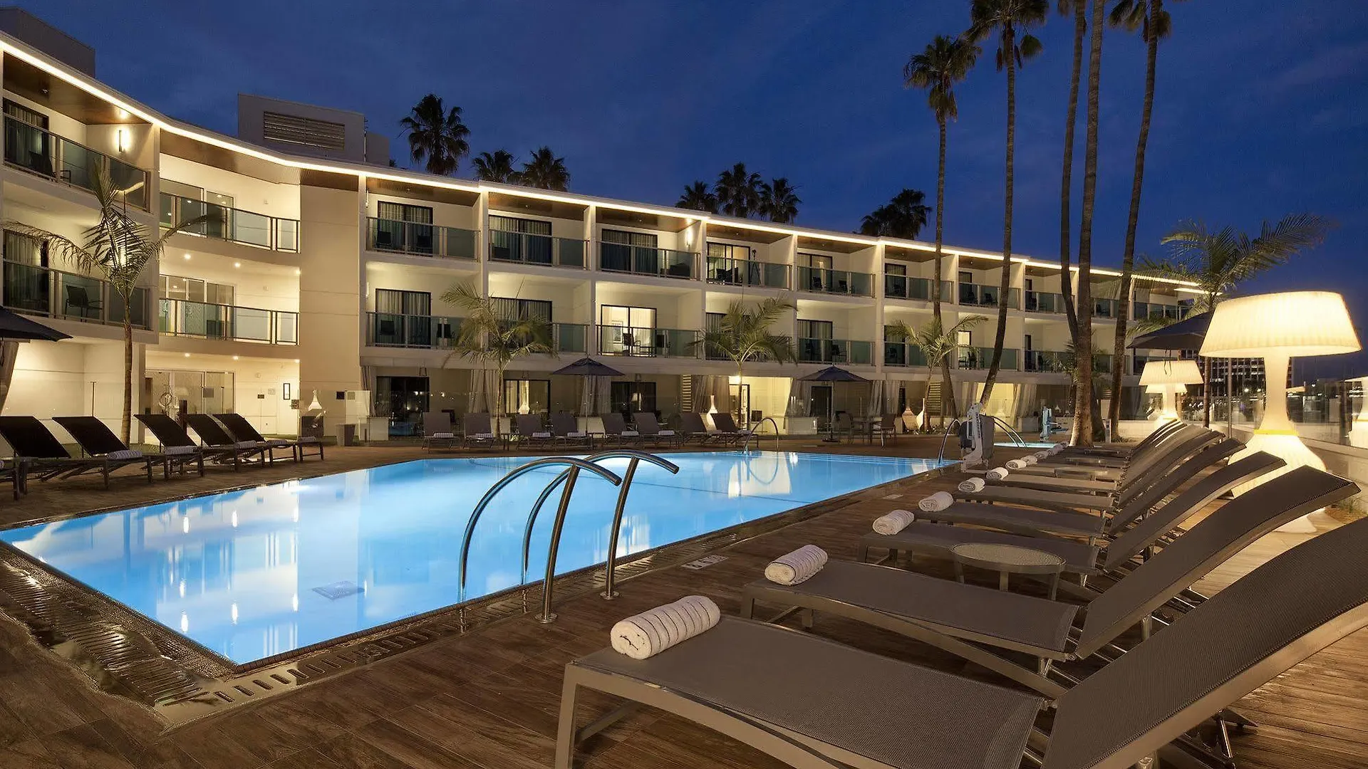 Marina Del Rey Hotel Los Angeles 4*,